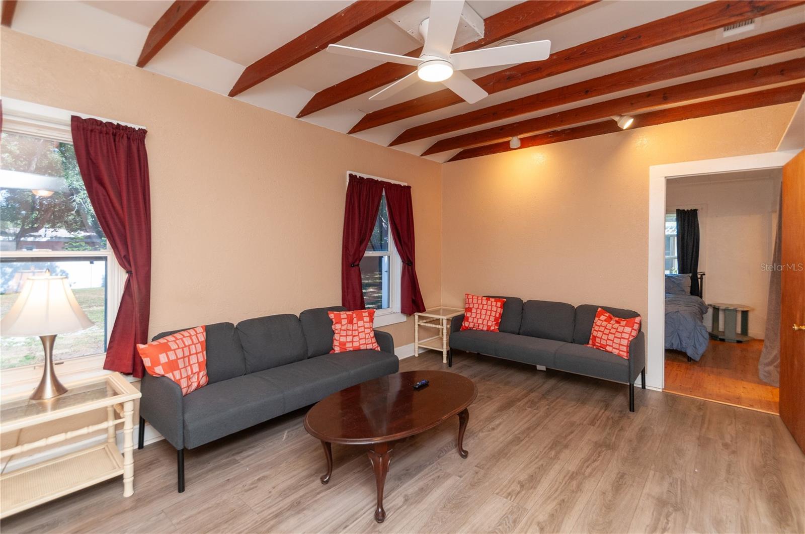 OAKLAND SUB 2 - Residential Lease