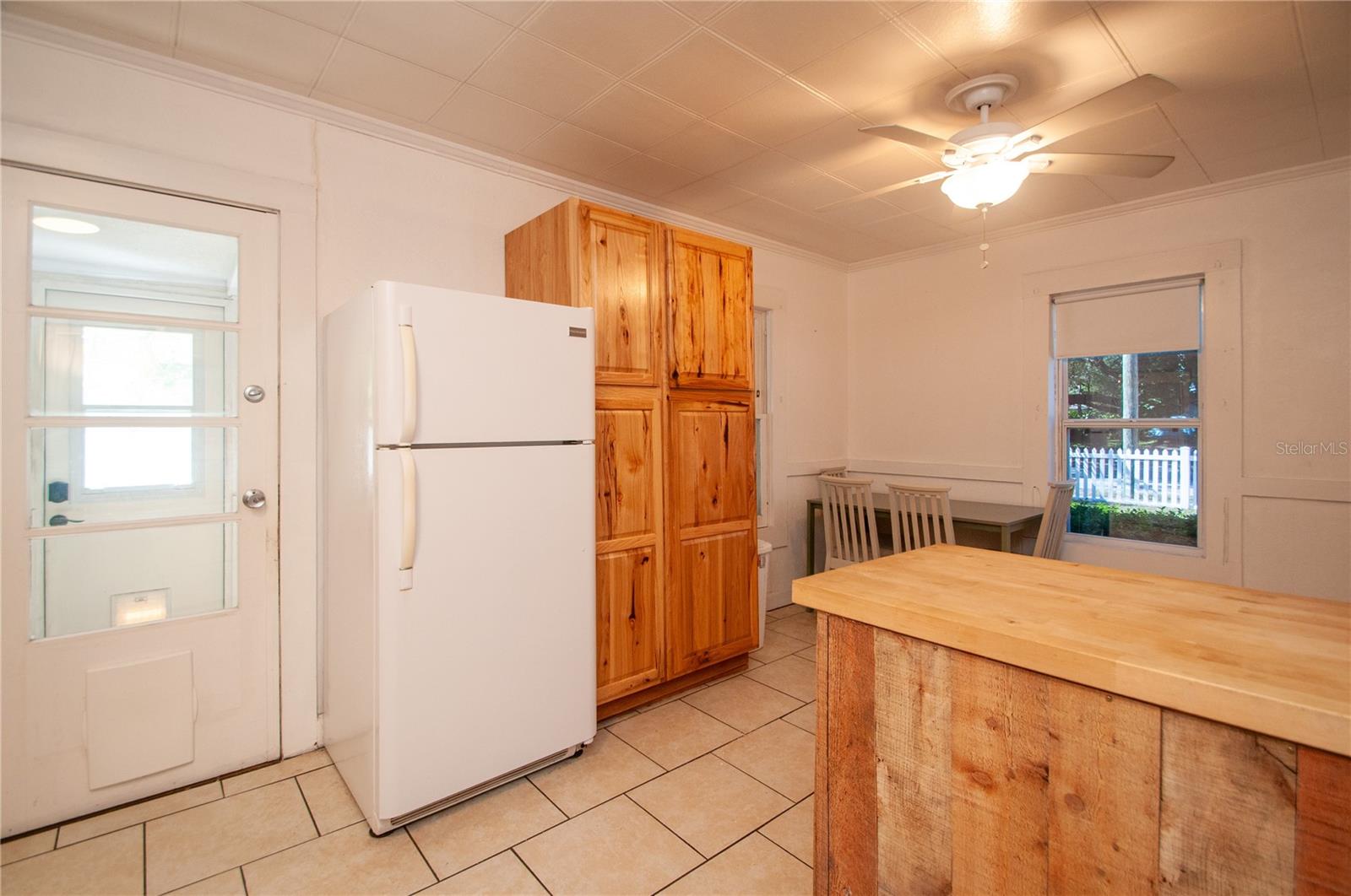 OAKLAND SUB 2 - Residential Lease