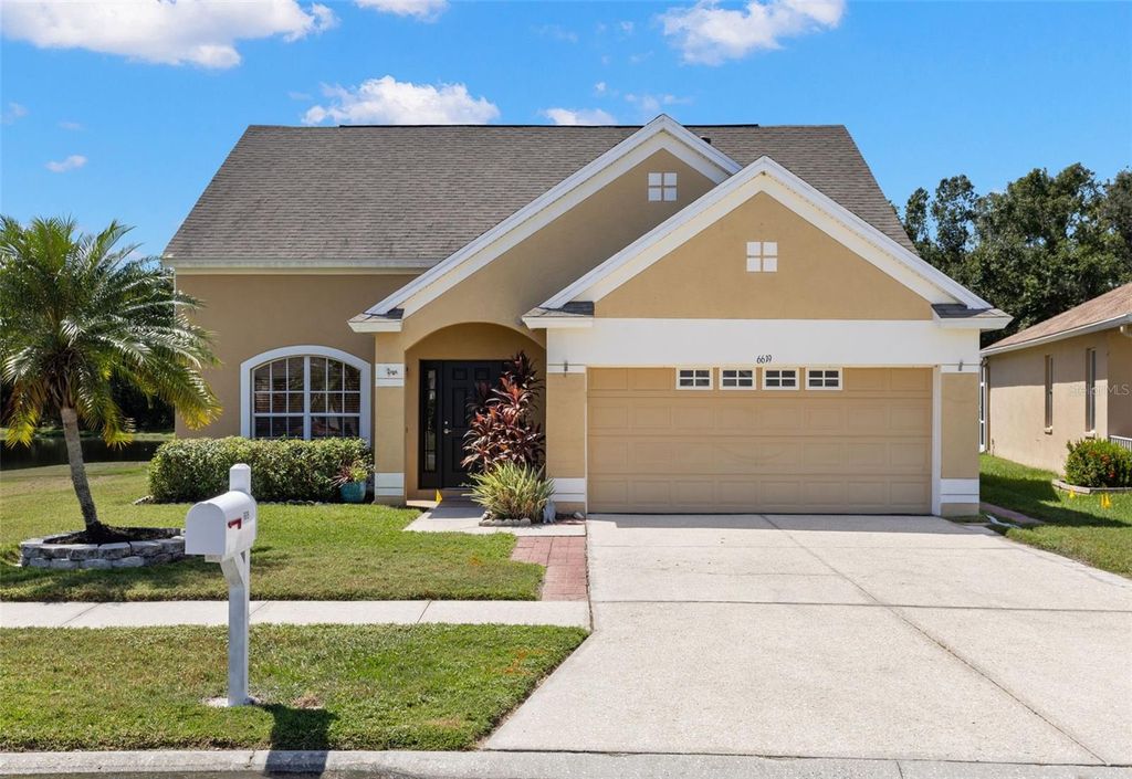 Photo of 6619 Summer Cove Drive, Riverview, FL 33578 (MLS # TB8420037)