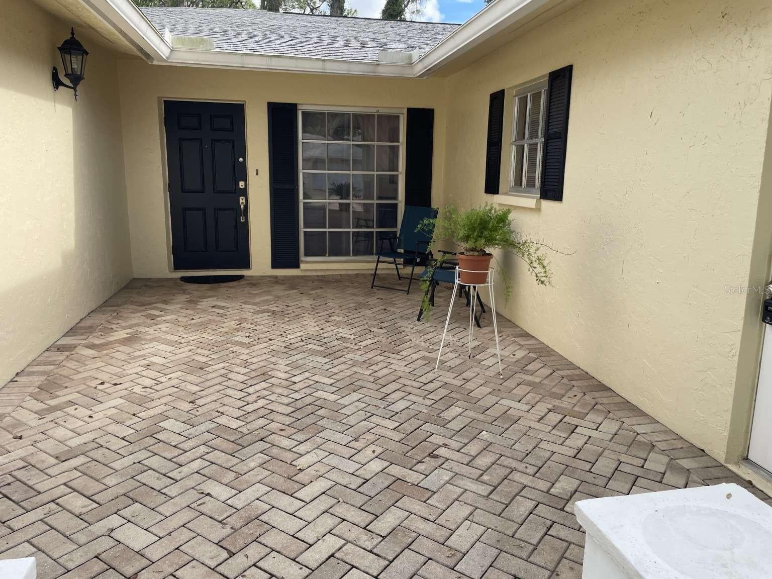 5624 PALM AIRE DRIVE V105