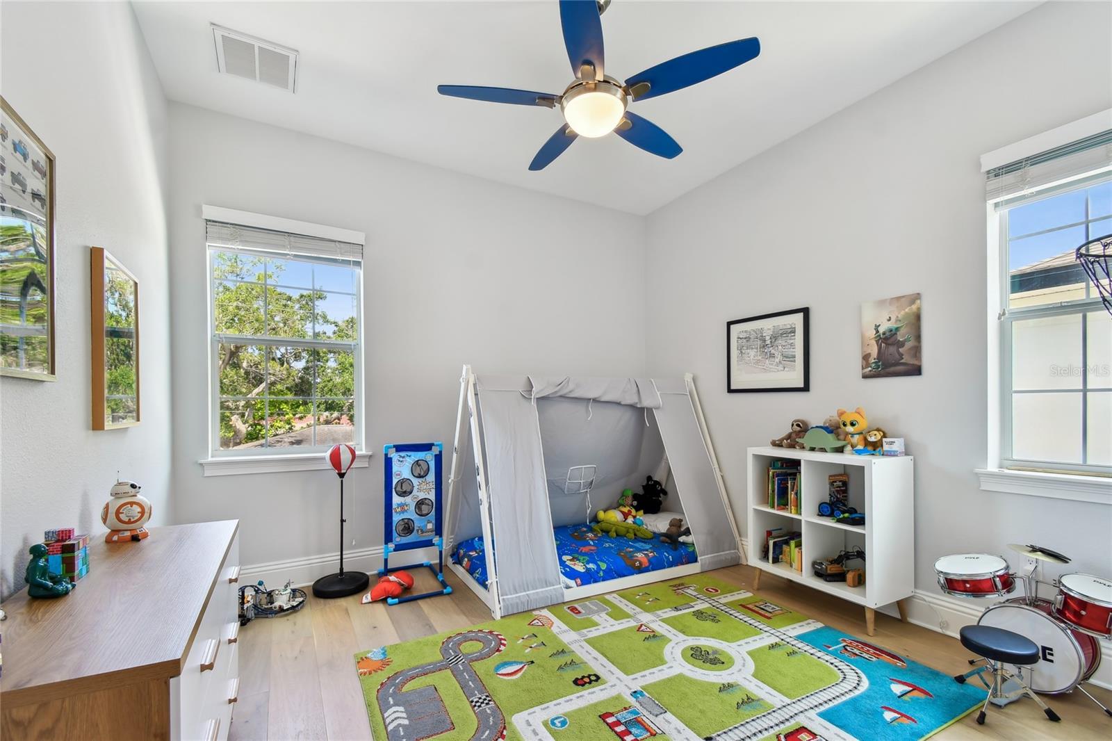 SOUTH GREEN SPGS REP OF BLKS 3 4 28 29 30 31 32 - Residential