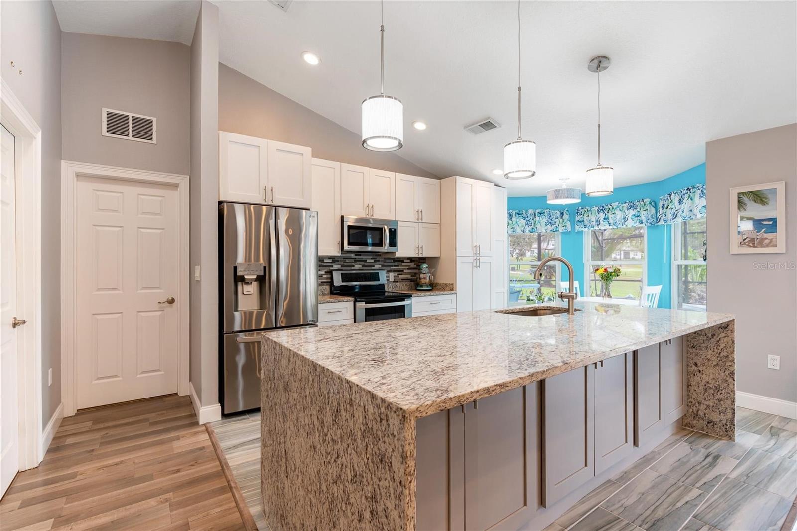 VILLAGE GREEN - Residential