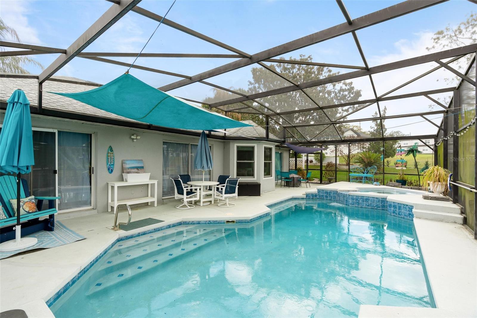 VILLAGE GREEN - Residential