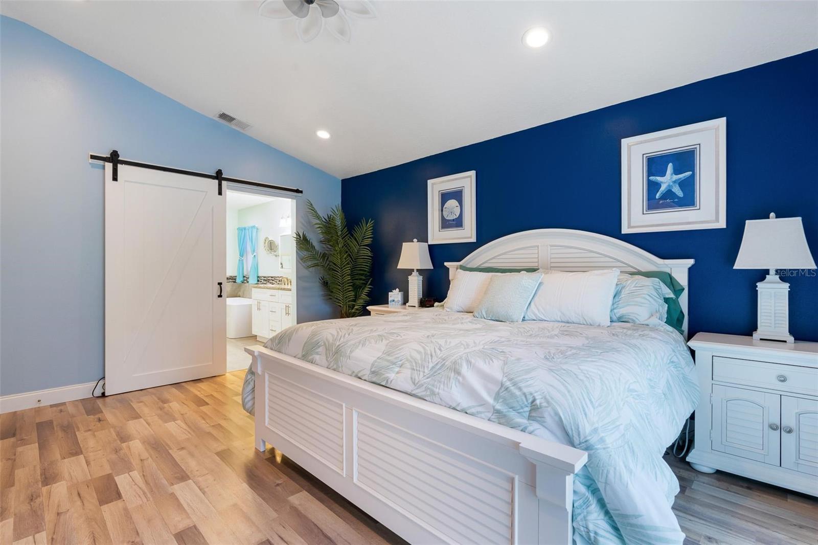 VILLAGE GREEN - Residential