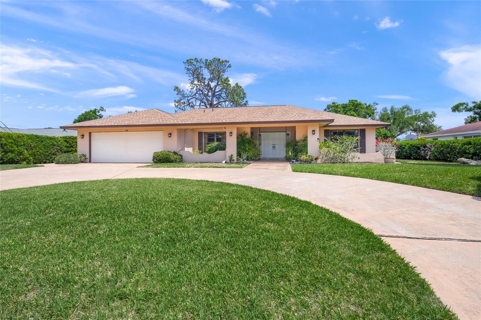 4806 W COUNTRY CLUB DRIVE