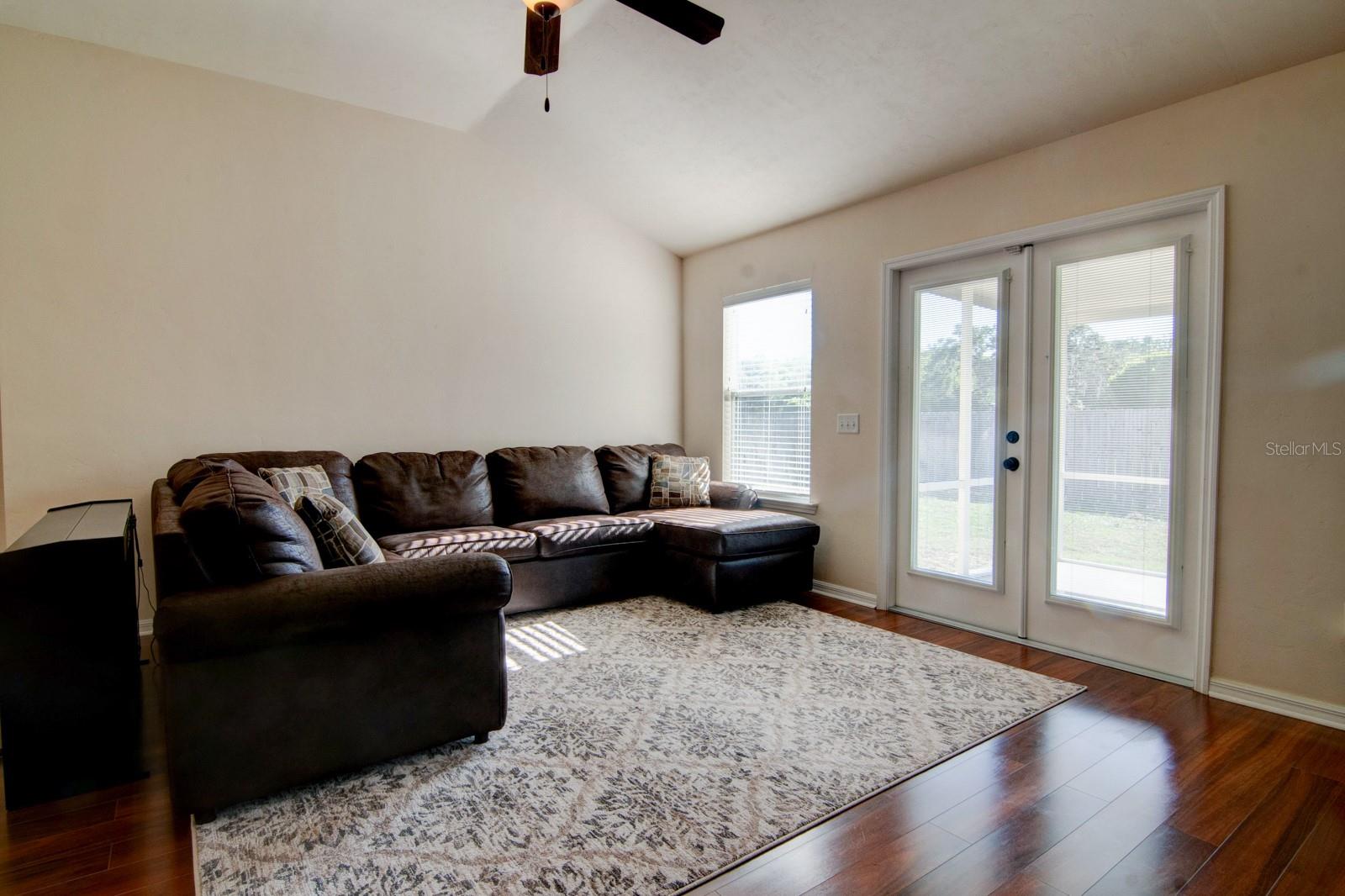 KINGSLAND - Residential