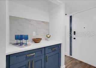 212 ORIENTA POINT STREET 212