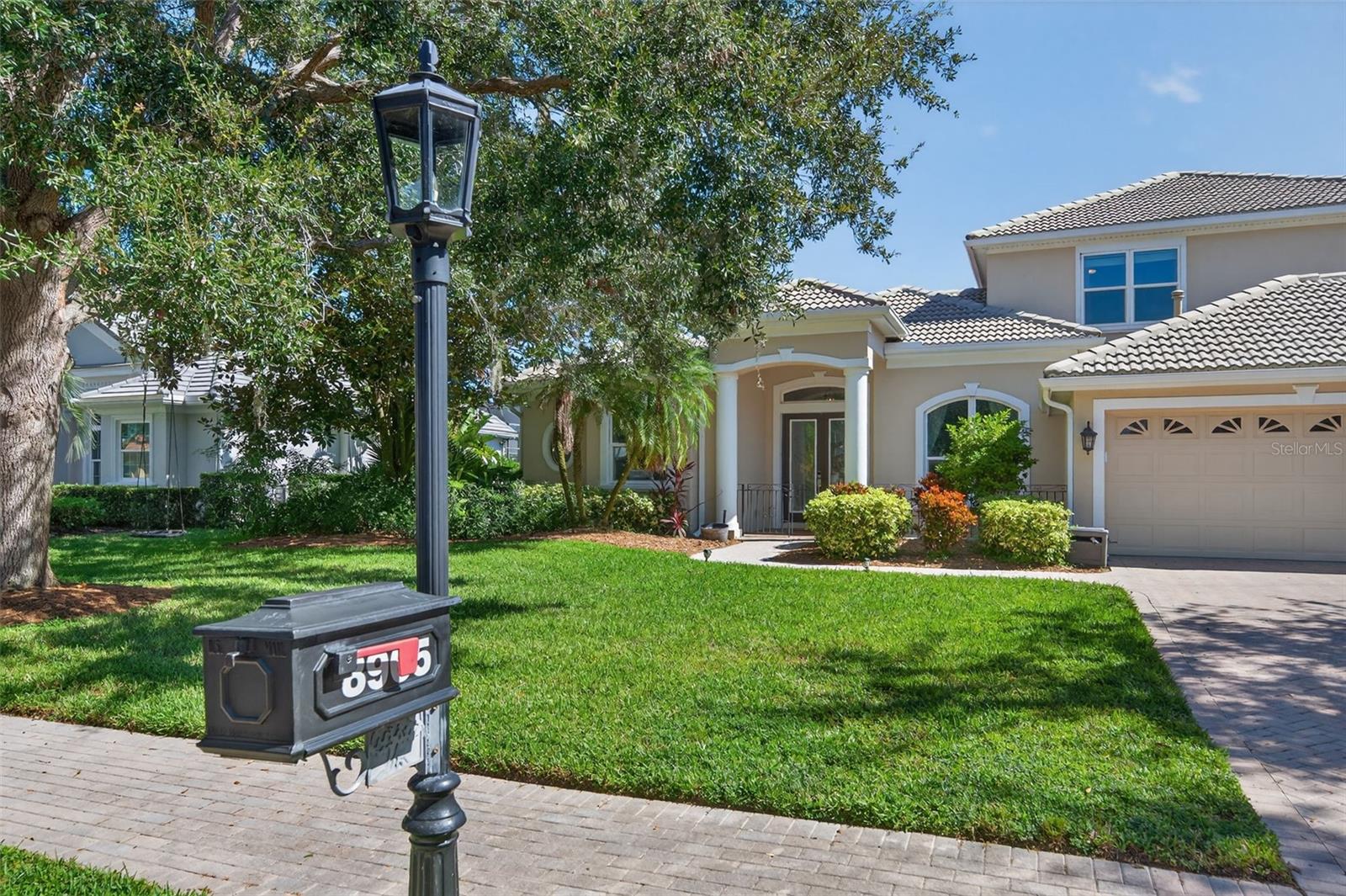 SILVER OAKS - Residential