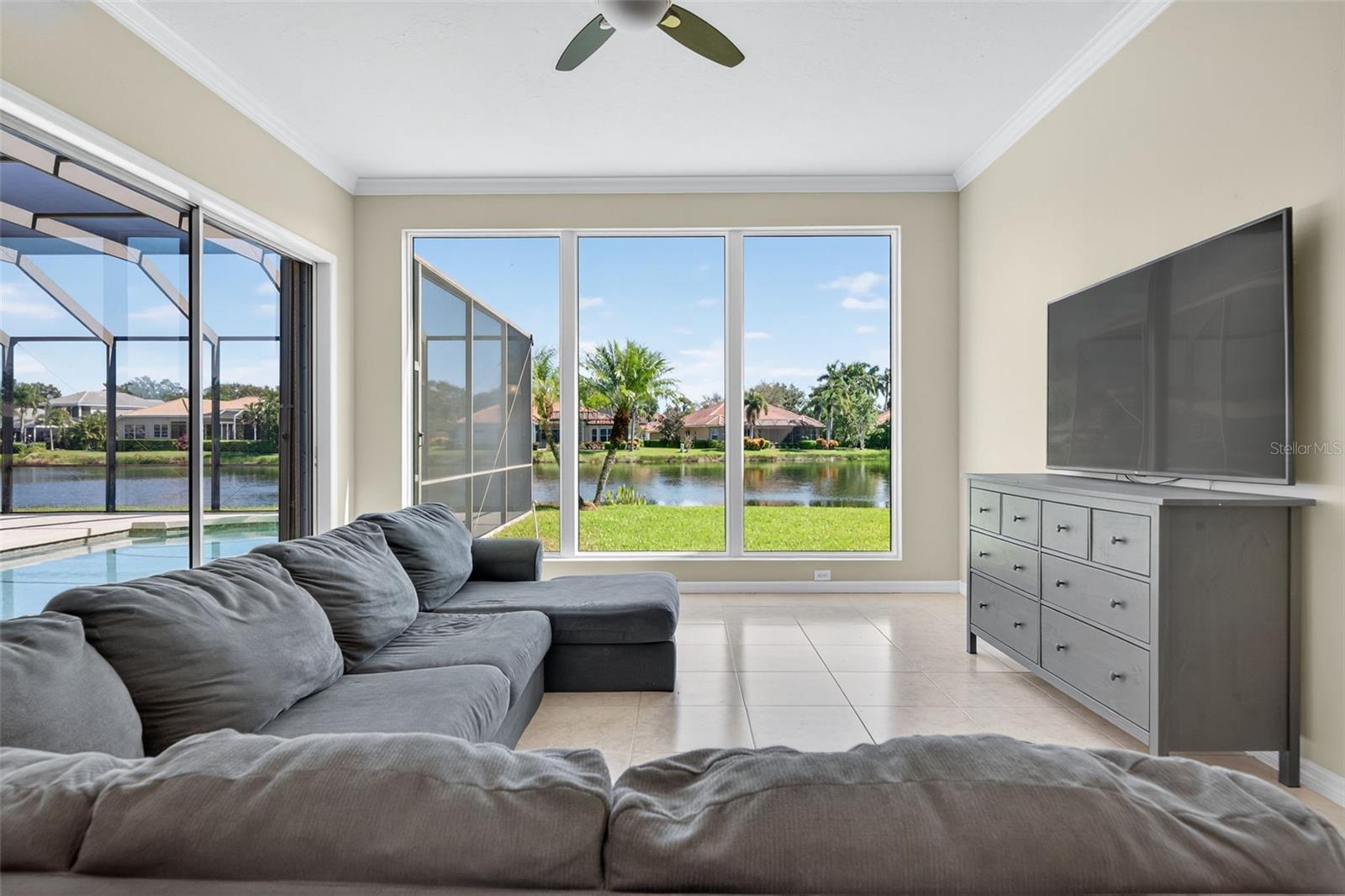 SILVER OAKS - Residential