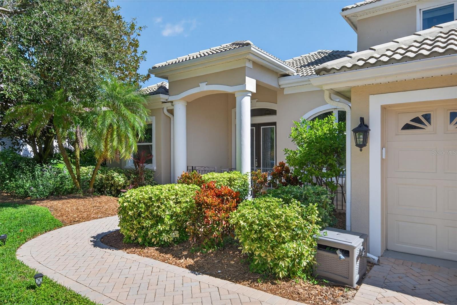 SILVER OAKS - Residential