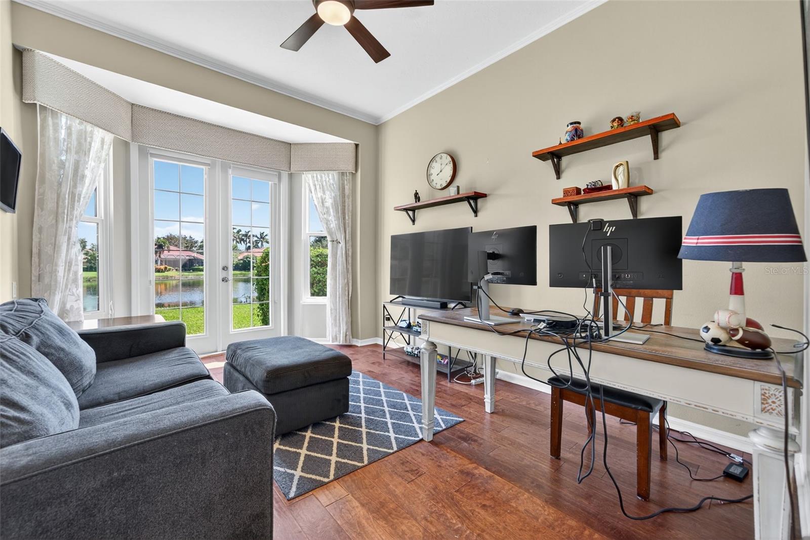 SILVER OAKS - Residential