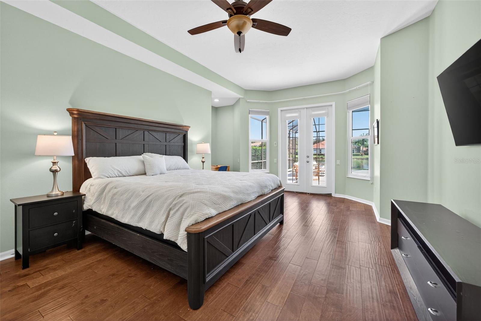SILVER OAKS - Residential