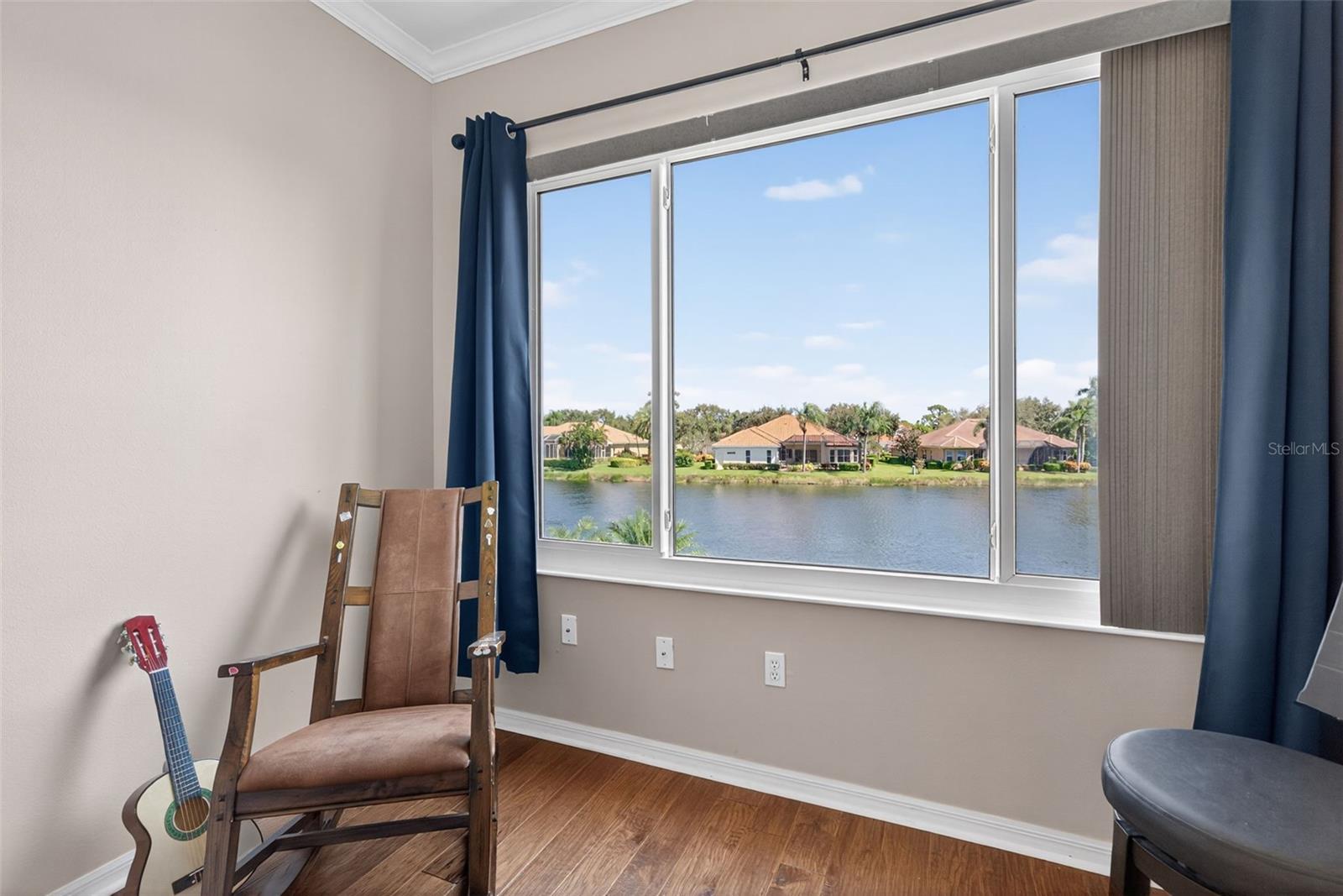 SILVER OAKS - Residential