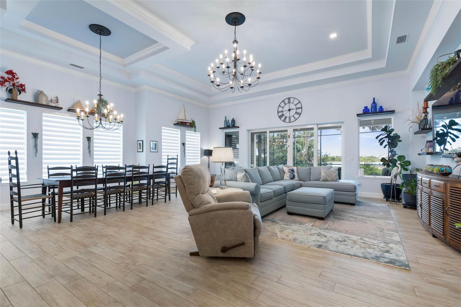 279 S RIVERWALK DRIVE
