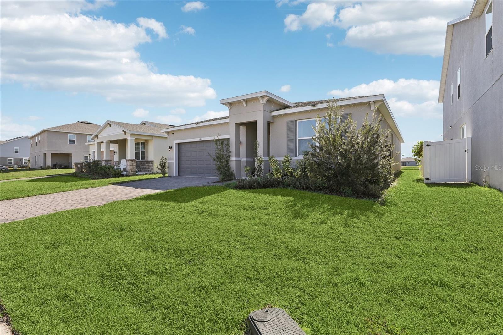 1418 FLATWOOD STREET