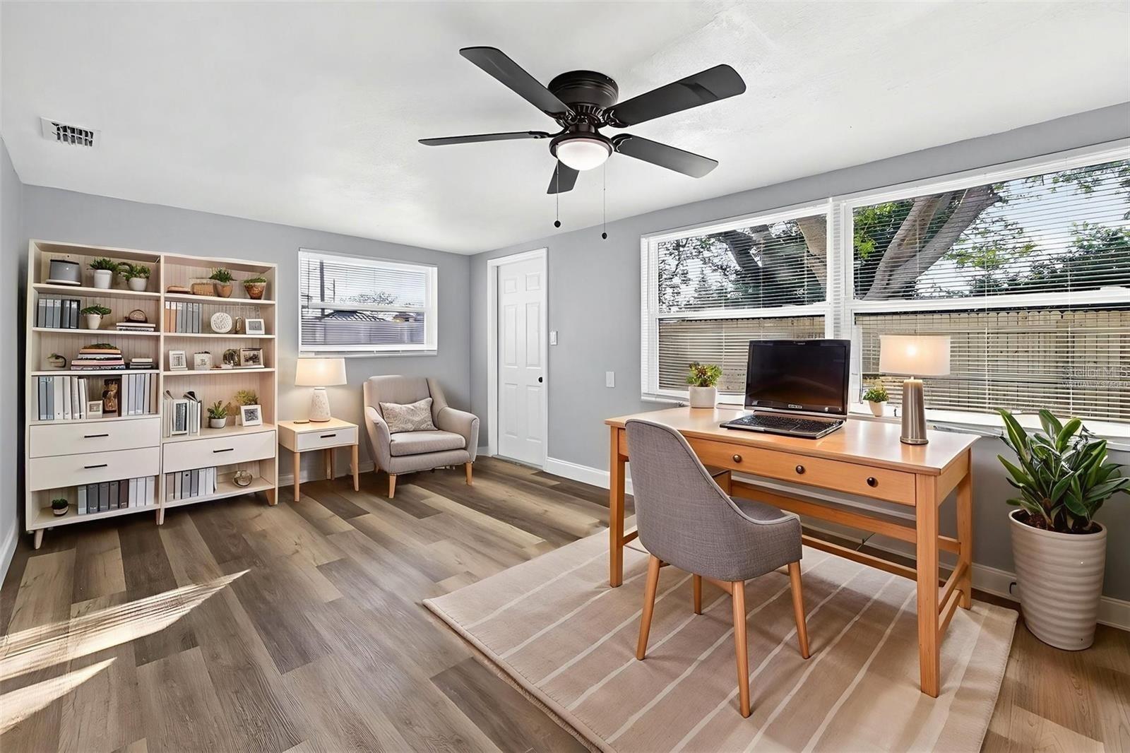 PALM TERRACE ESTATES - Residential