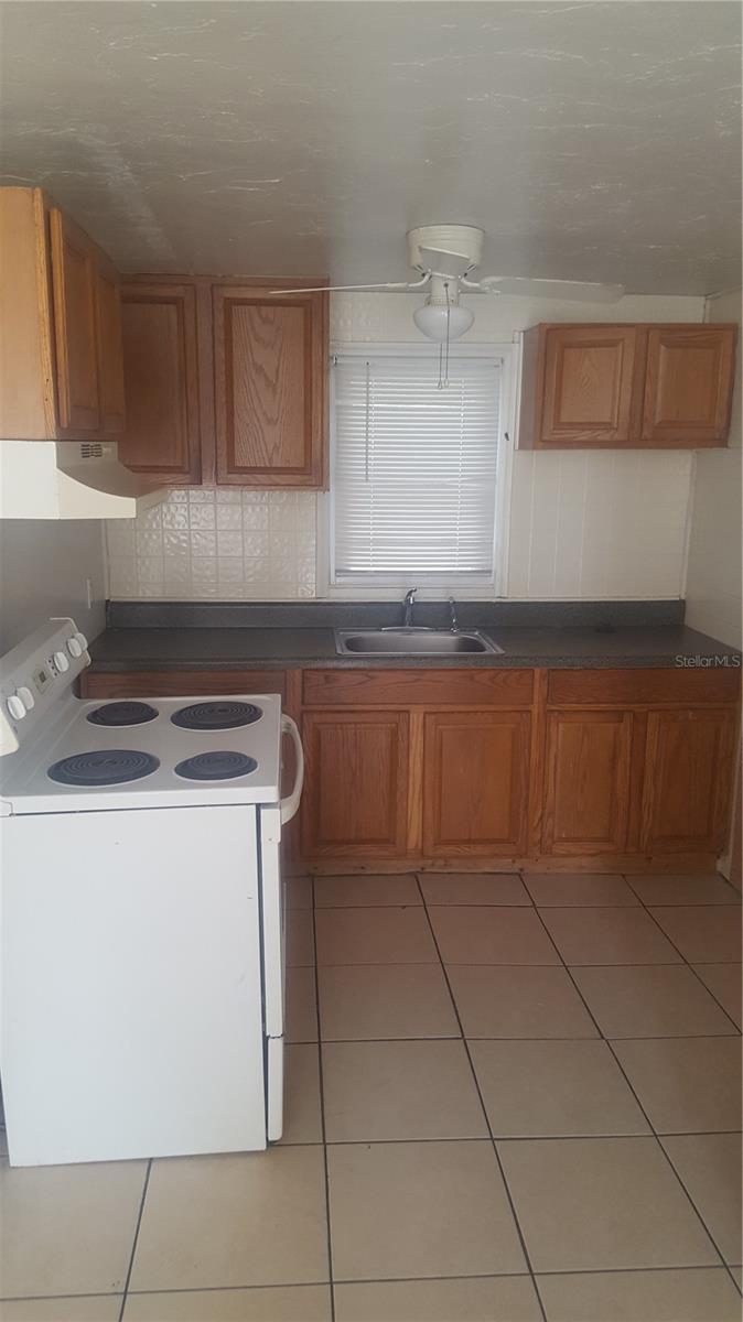 DISTRICT FLA CORP SUB 1 - Residential Income