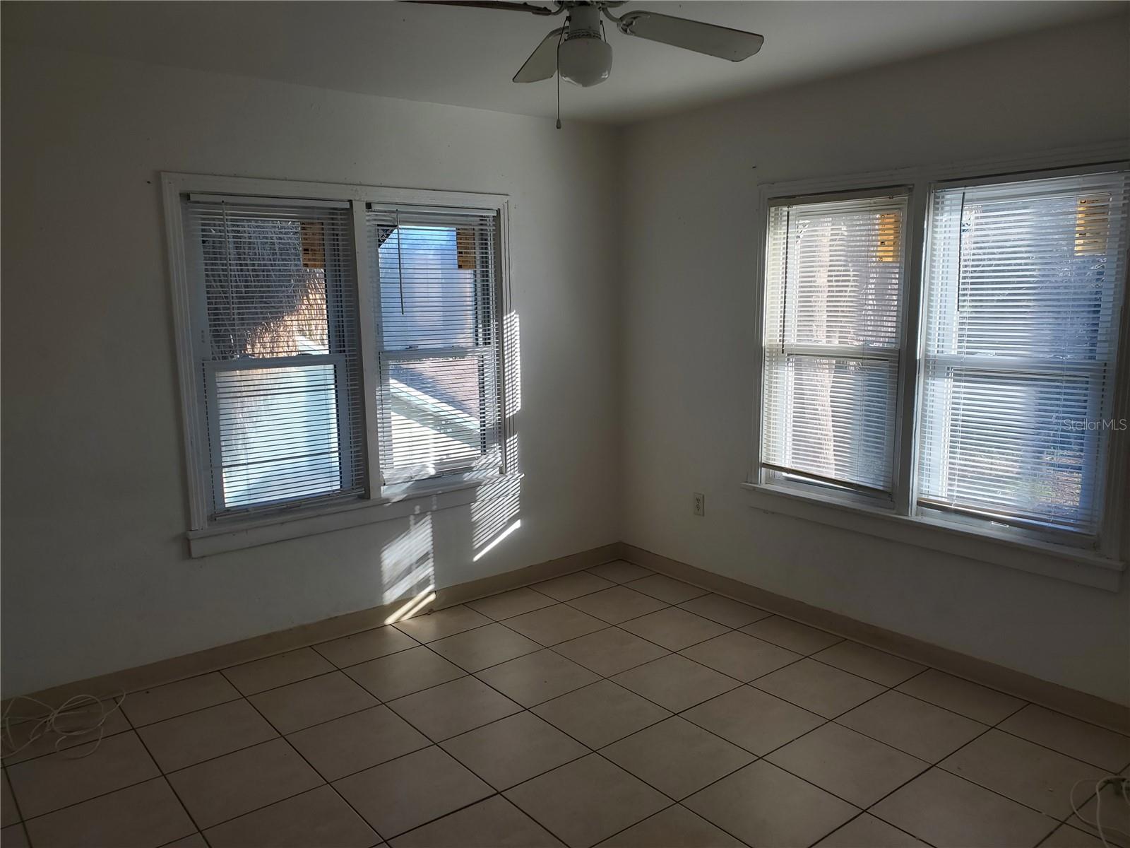 DISTRICT FLA CORP SUB 1 - Residential Income