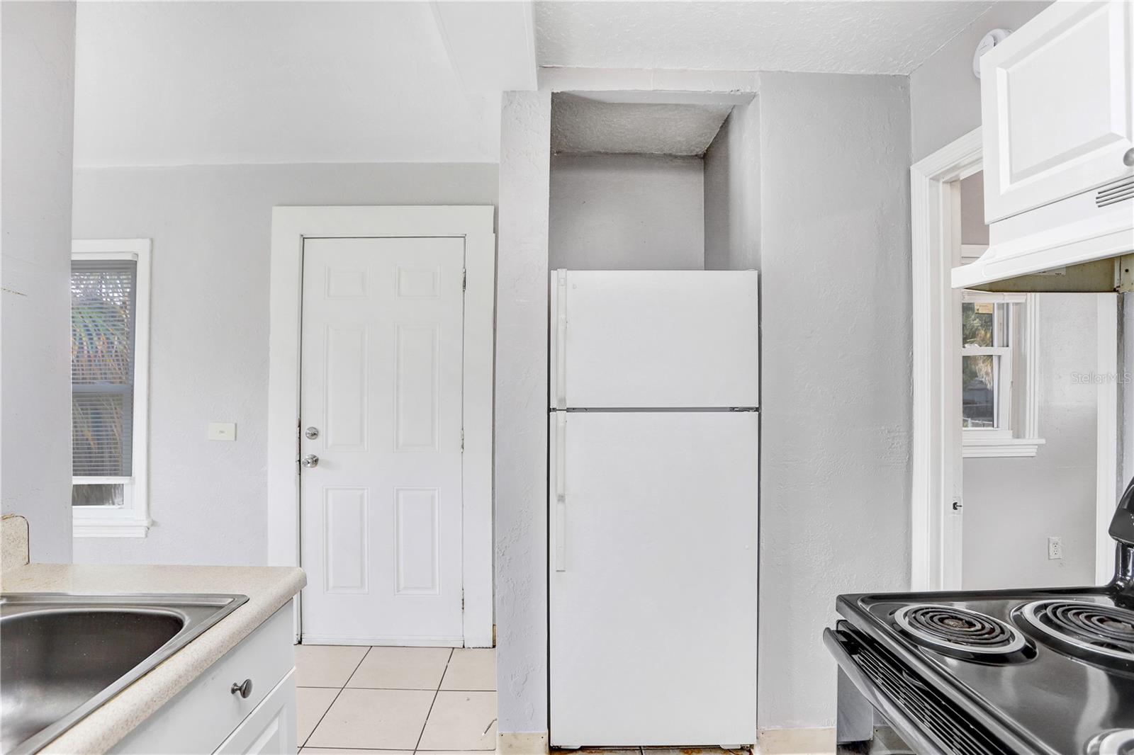 DISTRICT FLA CORP SUB 1 - Residential Income