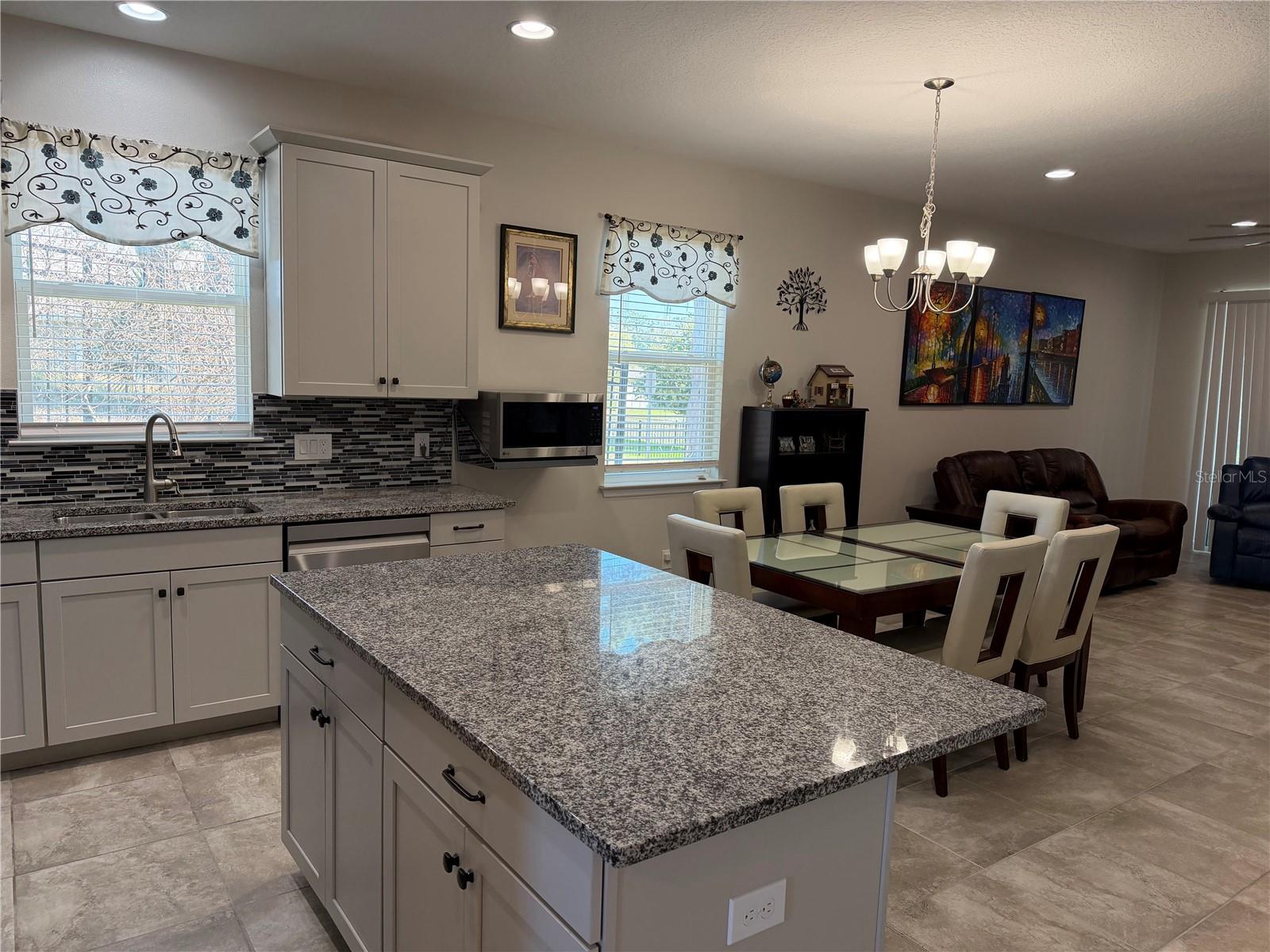 BENTLEY GREEN - Residential