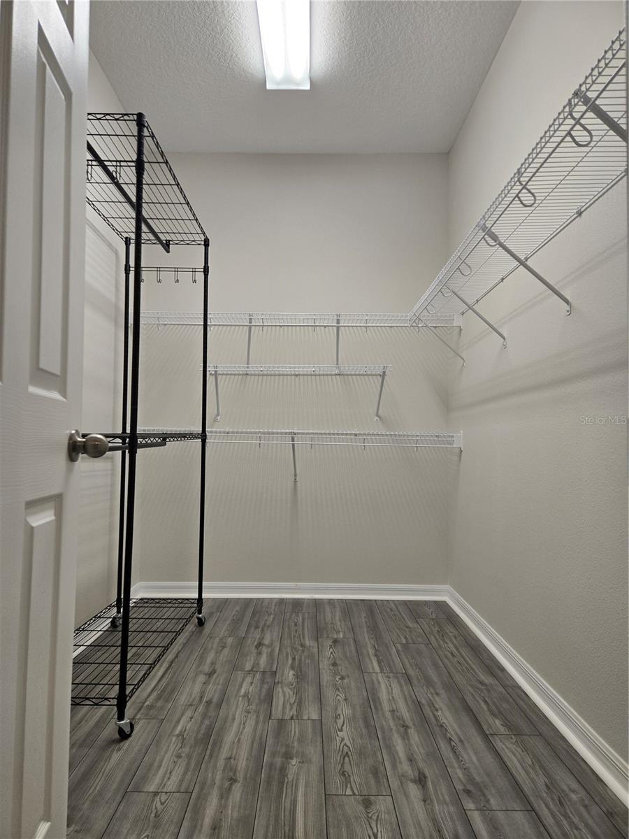 BENTLEY GREEN - Residential