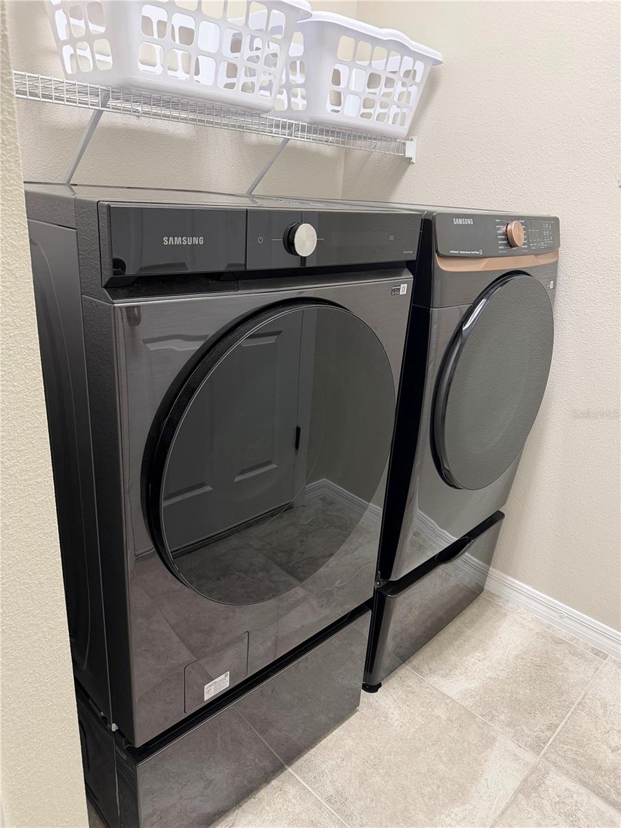 BENTLEY GREEN - Residential