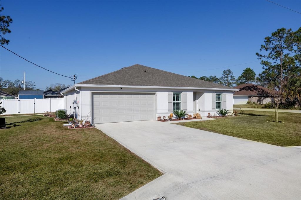 Photo of 2 Rainrock Place, Palm Coast, FL 32164 (MLS # FC316419)