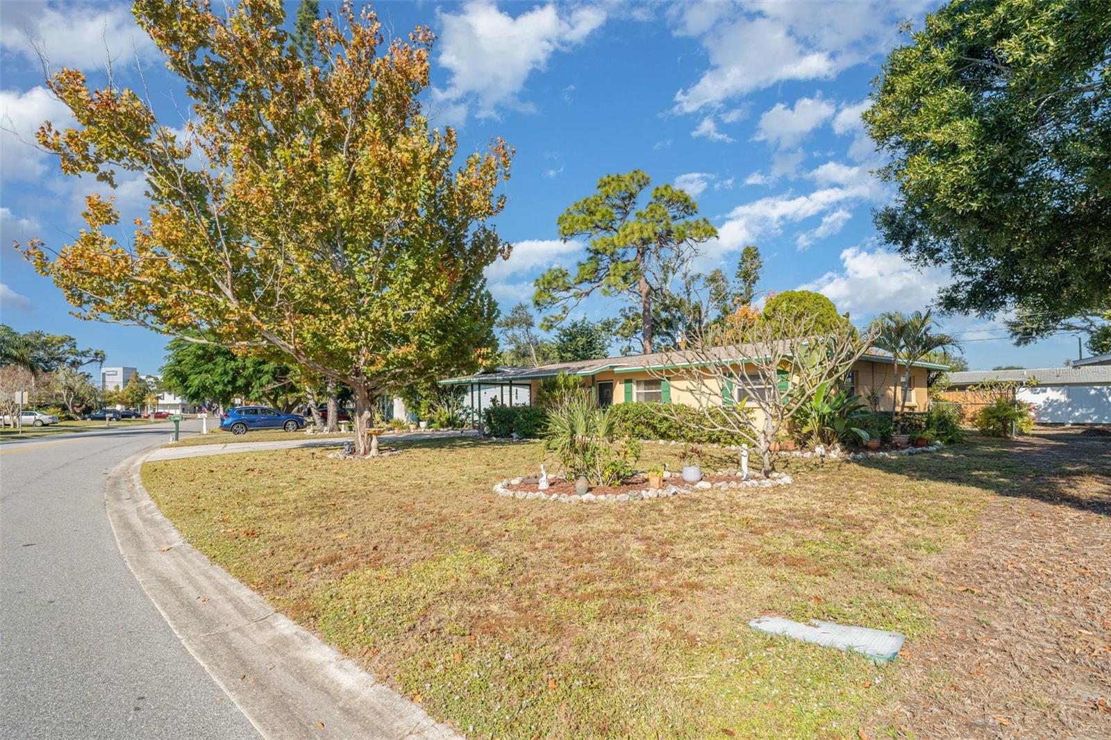 4652 MACEACHEN BOULEVARD