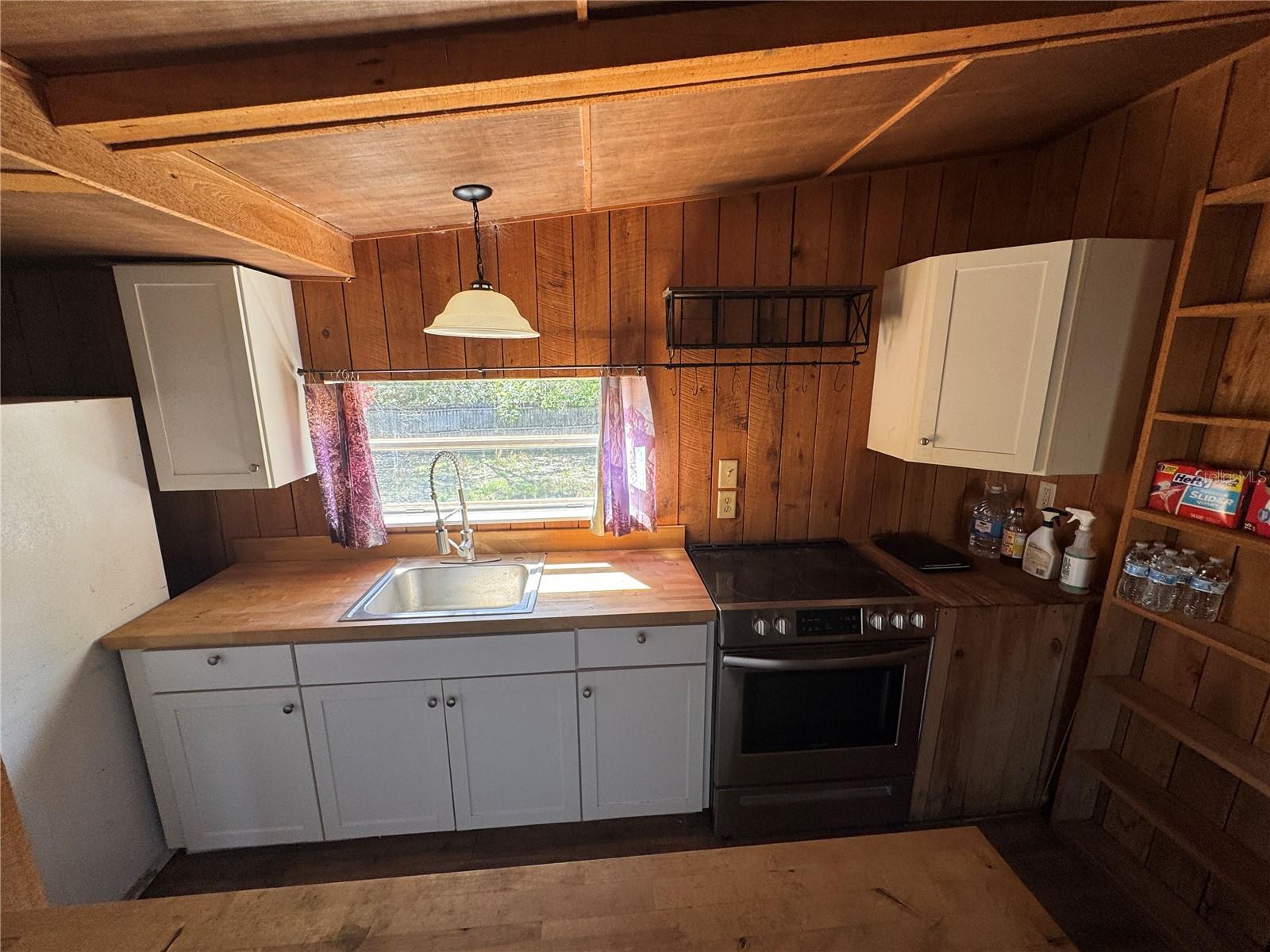 RIVER HEIGHTS ESTATE - Residential