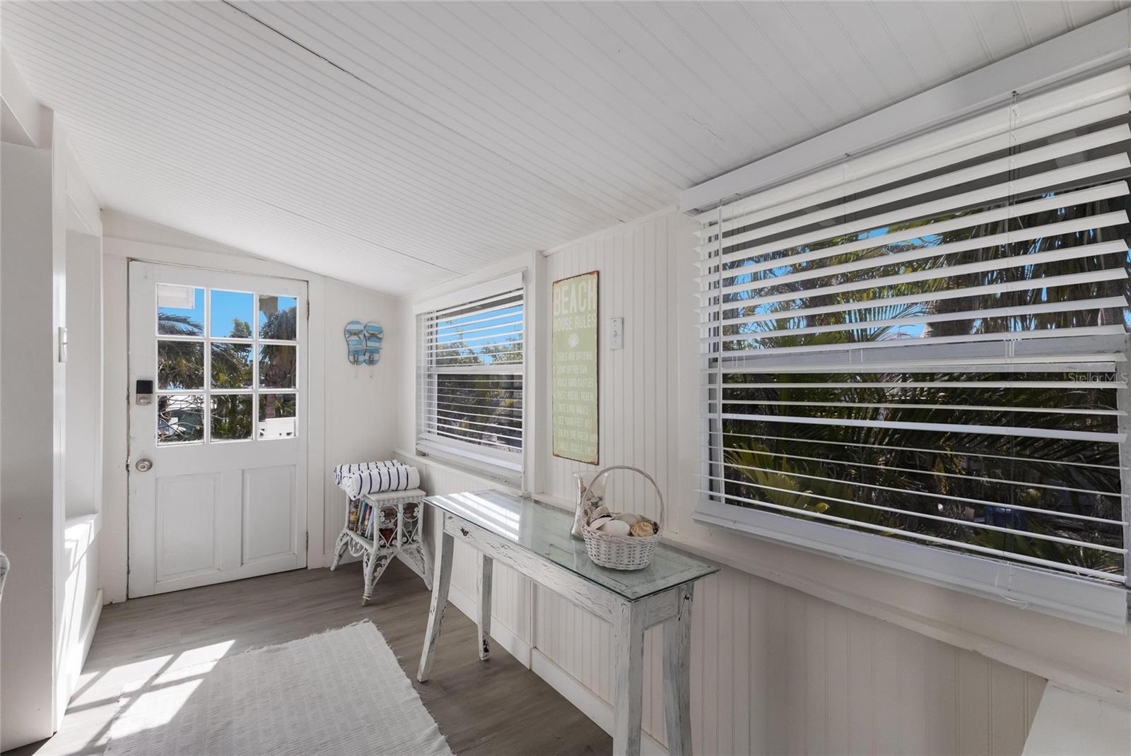 PELICAN PERCH - Residential Income