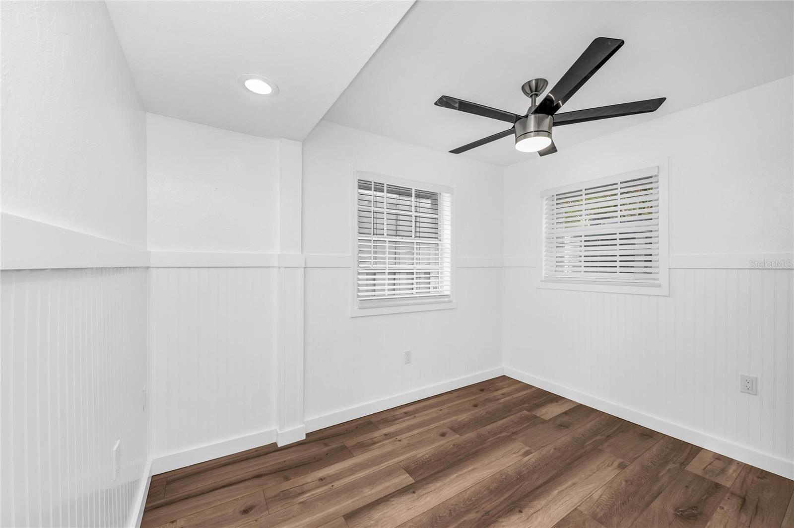 PELICAN PERCH - Residential Income