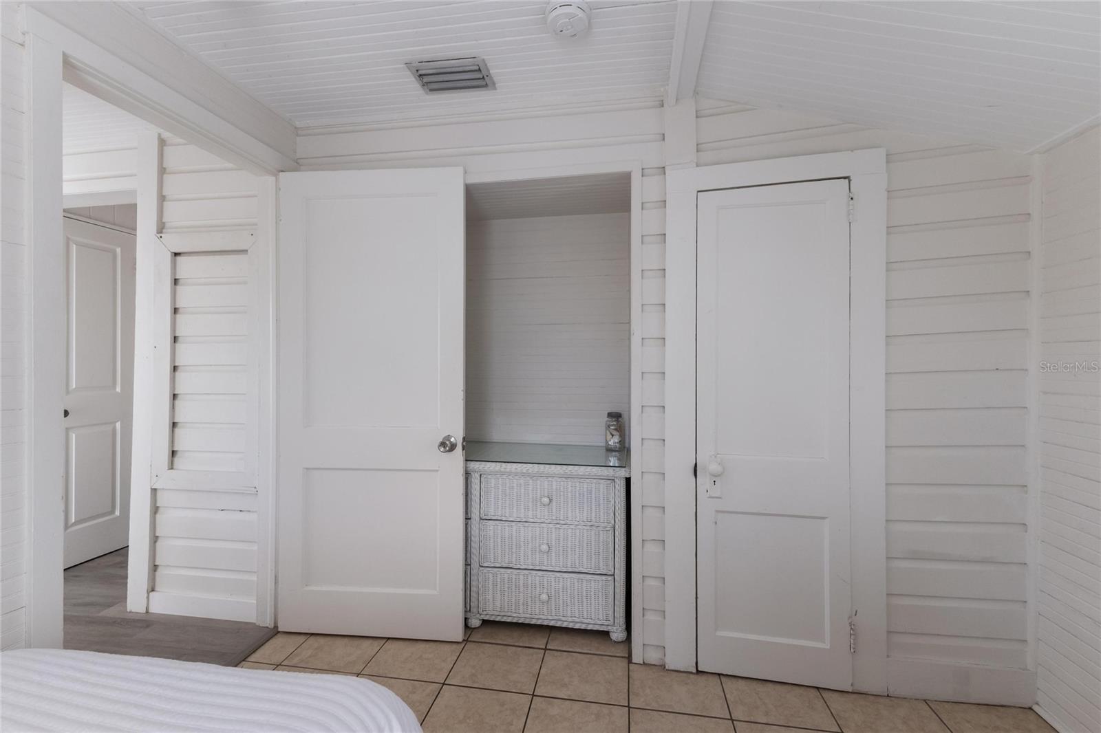 PELICAN PERCH - Residential Income