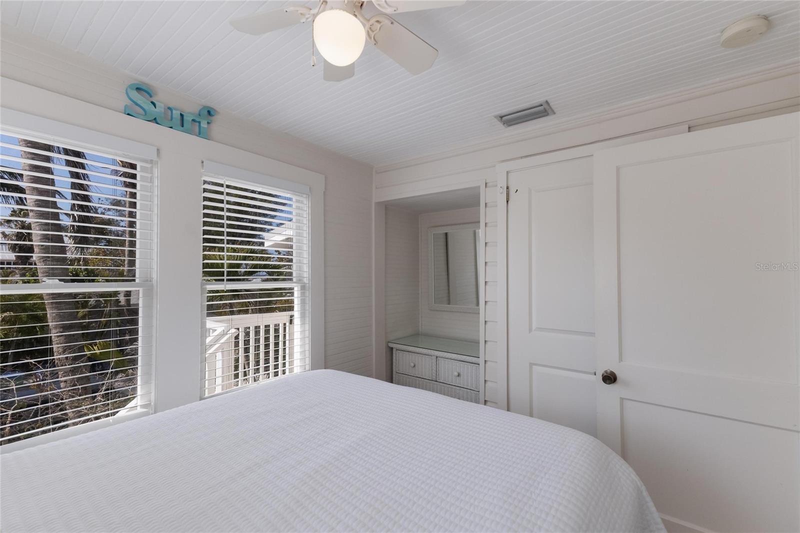 PELICAN PERCH - Residential Income