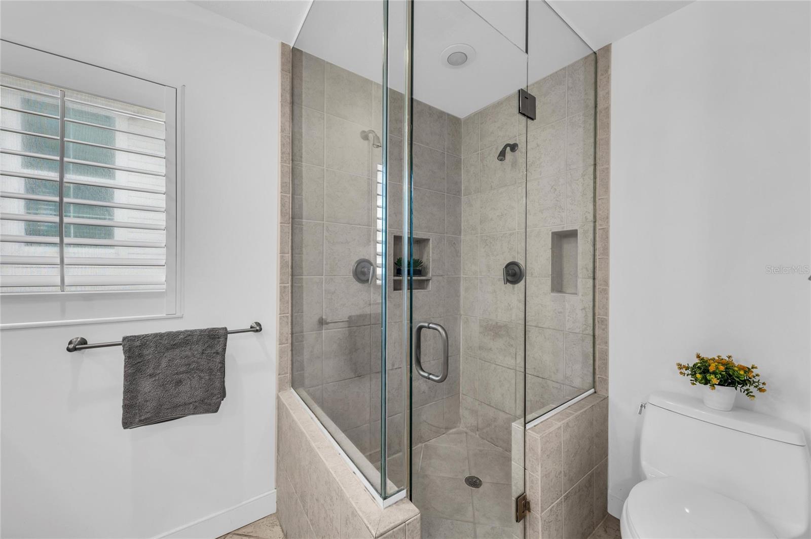 PELICAN PERCH - Residential Income