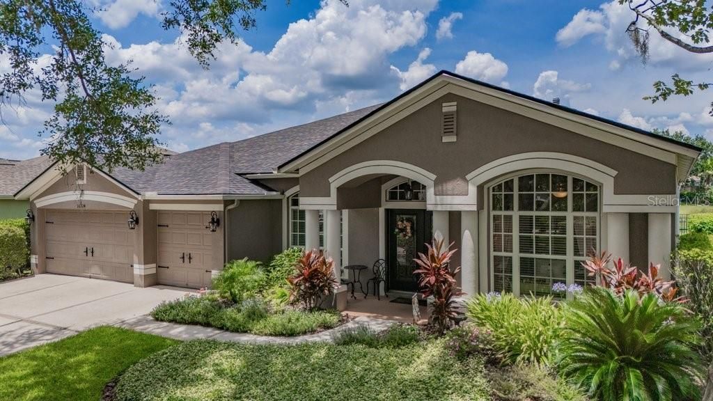 Photo of 16224 Bridgepark Drive, Lithia, FL 33547 (MLS # TB8406621)