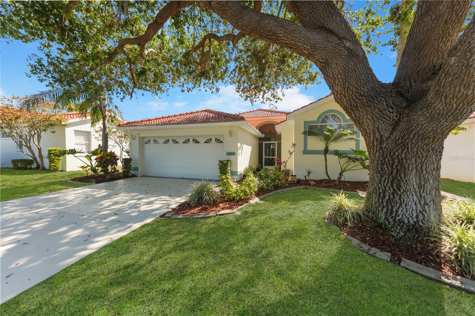 4308 SUMMERTREE ROAD