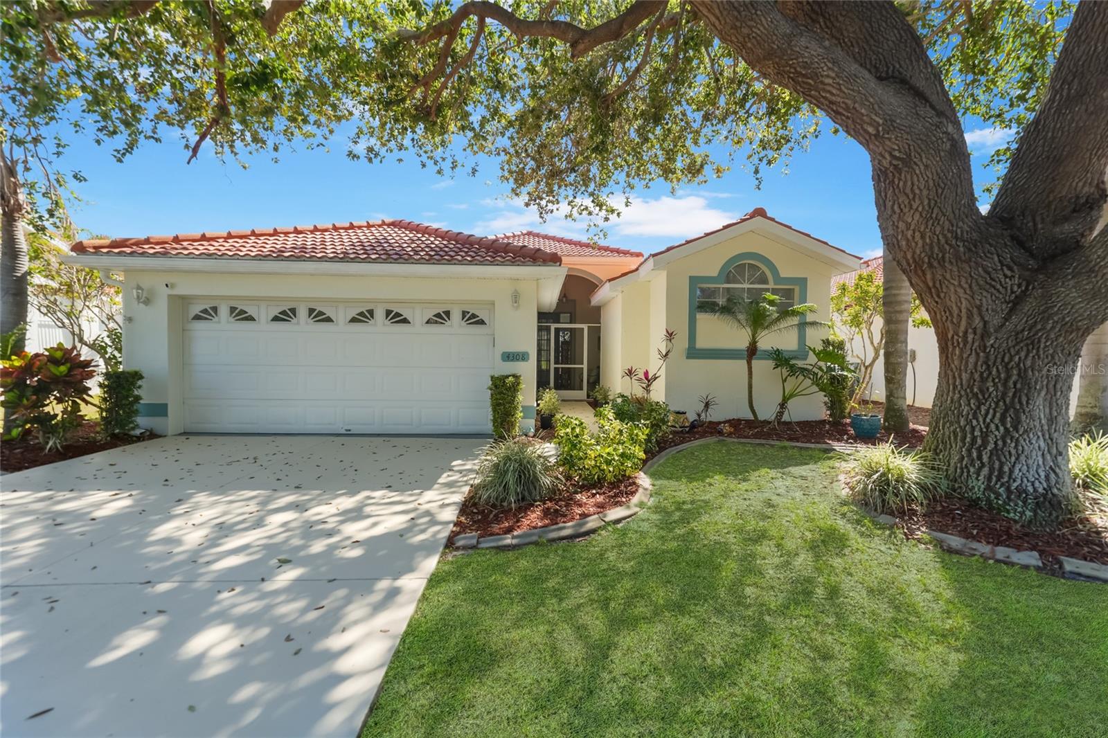 4308 SUMMERTREE ROAD