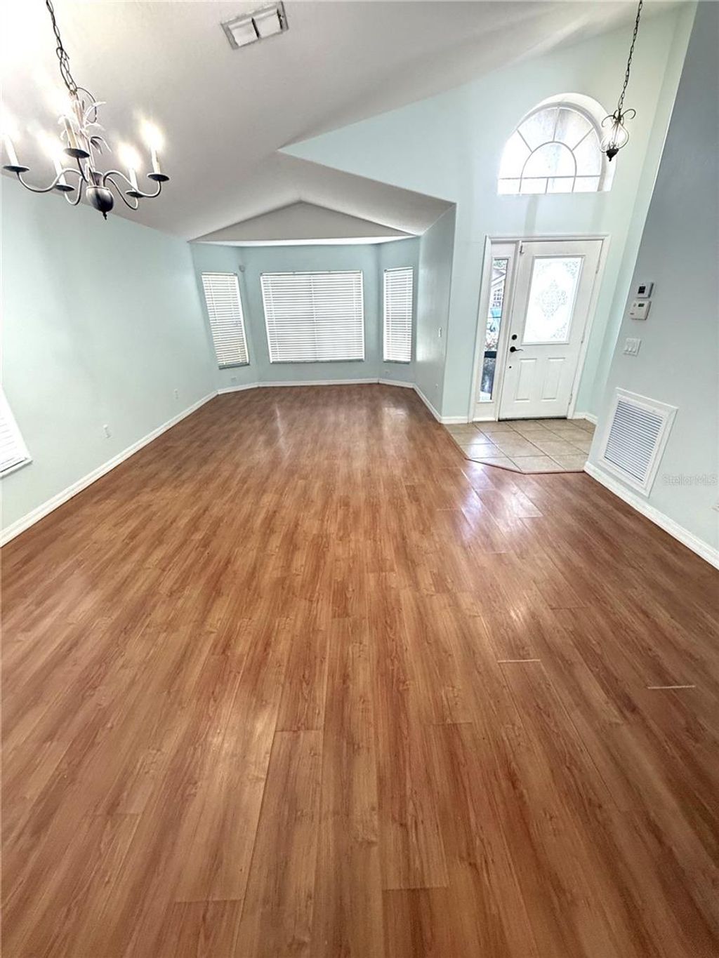 Photo of 9812 Doriath Circle, Orlando, FL 32825 (MLS # O6409584)