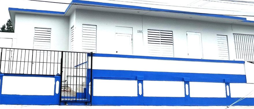 Location Location Location.  Excellent corner commercial one story structure suitable for medical offices and laboratory.  Steps away from Doctors Hospital Main entrance in Santurce. minutes away to Pavia Hospital, San Jorge Hospital and Ashford Presbyterian Hospitals.  Covered public parking available 700 feet from the premises.  Is located in an easily accessible location to Fernandez Juncos and Las Americas Highway, in the Heart of Santurce in the Municipality of San Juan.  Tren Urbano Sagrado Corazon Mass Rail Transit System station is minutes away as well as the business area of Hato Rey.  Do not miss this opportunity that has just become available after many years operating as a laboratory.  Call for your private scheduled showing.