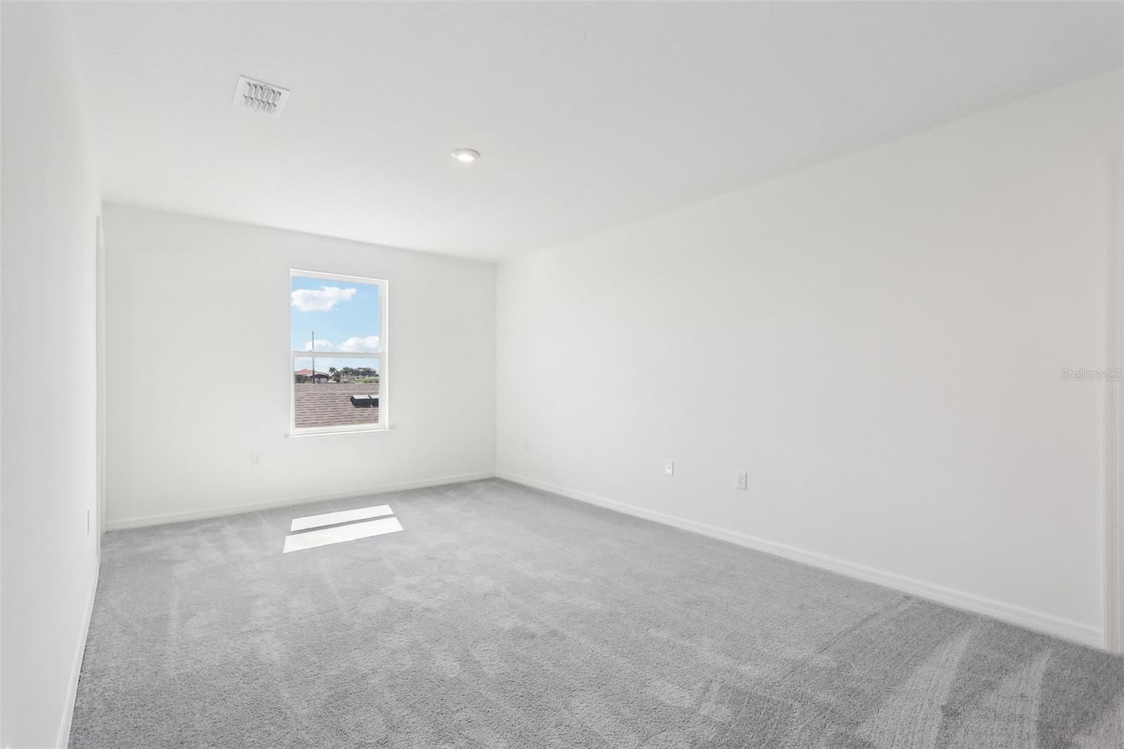 RESERVE AT COUNTRY CLUB LAKES ESTATES - Residential