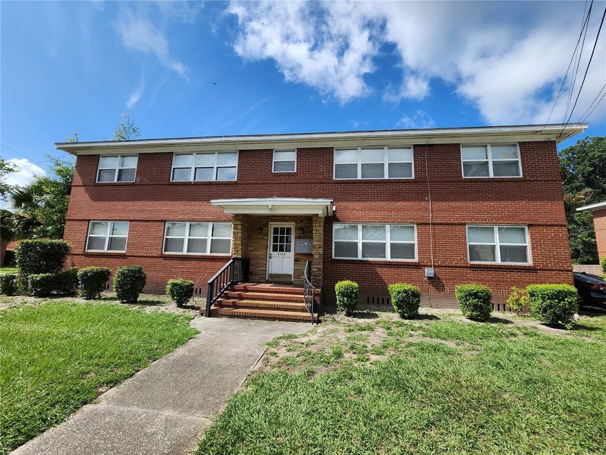 MOVE IN SPECIAL - ONE MONTH FREE

Located just east of San Marco in the Spring Park neighborhood, this upstairs 2-bedroom apartment offers a fantastic location for food, shopping, and entertainment. The apartment features beautiful hardwood flooring throughout.  The living room has 3 big windows that allow for natural lighting.  The kitchen is an eat in kitchen and also has a window for lighting and a backyard view.  You'll find spacious bedrooms separated by the bathroom, providing privacy and comfort. Don’t miss out on this great opportunity!