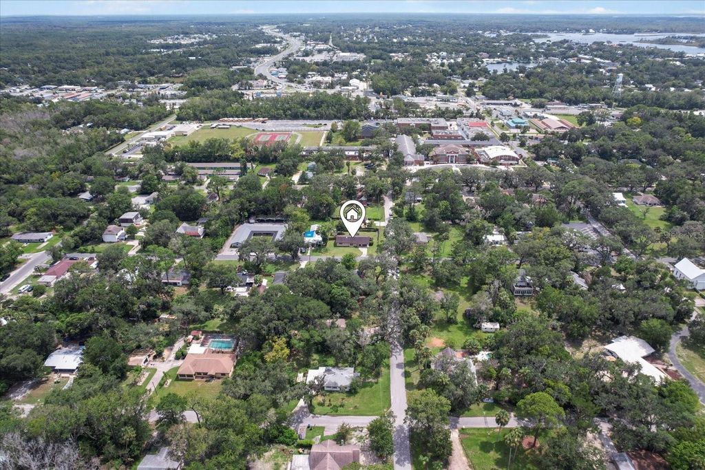 Photo of 406 NE 9th Street, Crystal River, FL 34428 (MLS # TB8418882)