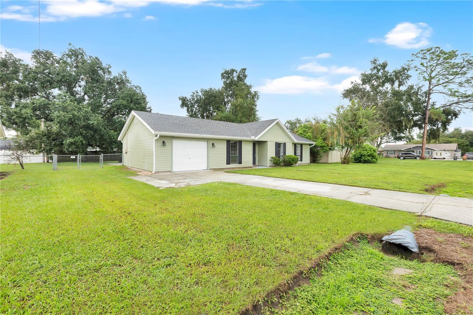 2323 VIEW WAY