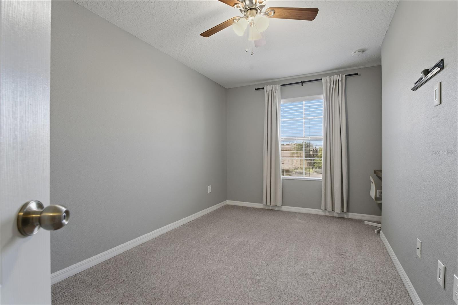 MEADOW POINTE IV PRCL I - Residential Lease