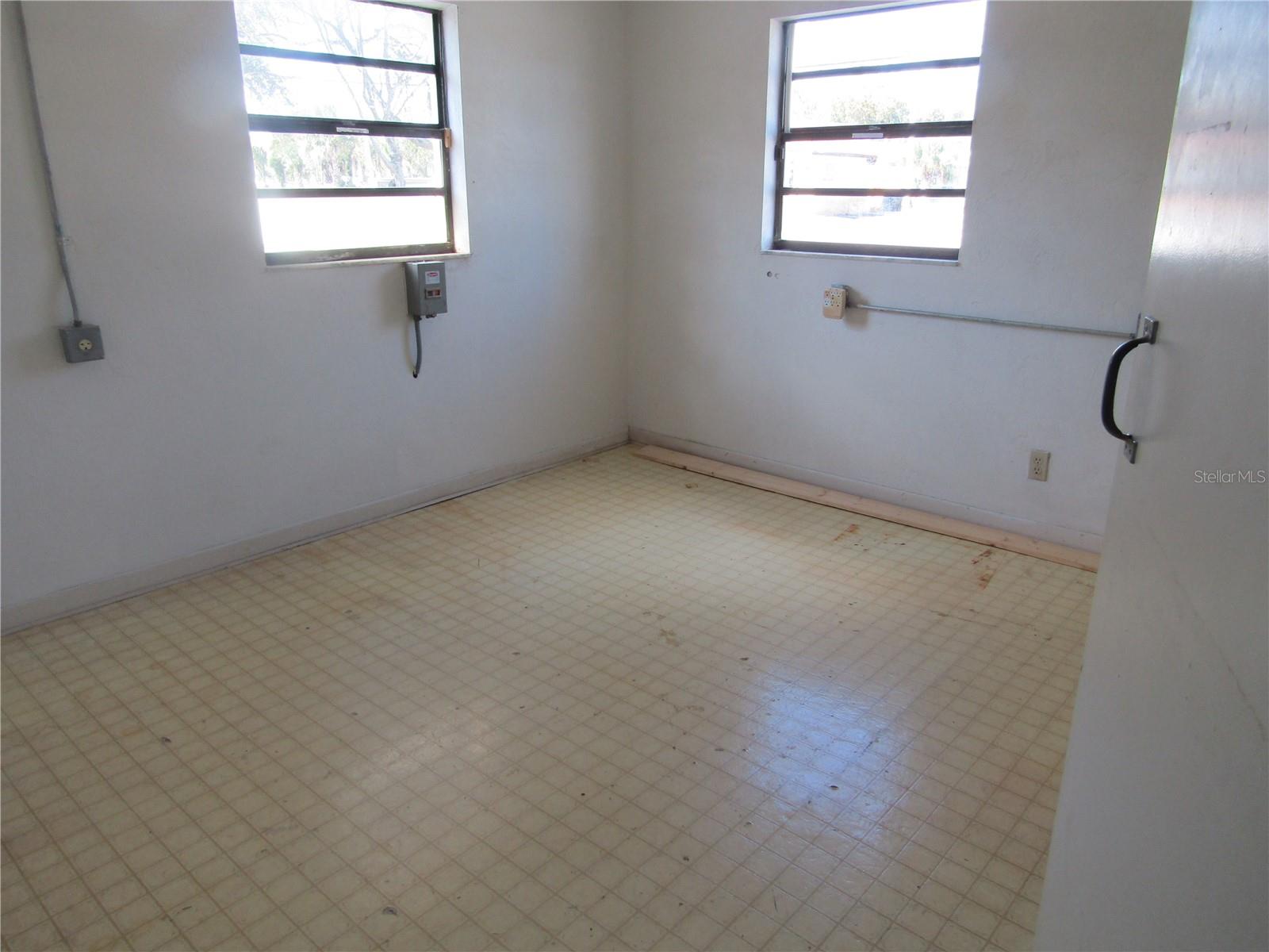 MASON HEIGHTS - Commercial Sale