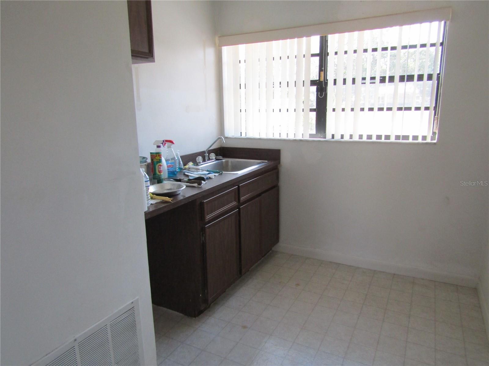 MASON HEIGHTS - Commercial Sale