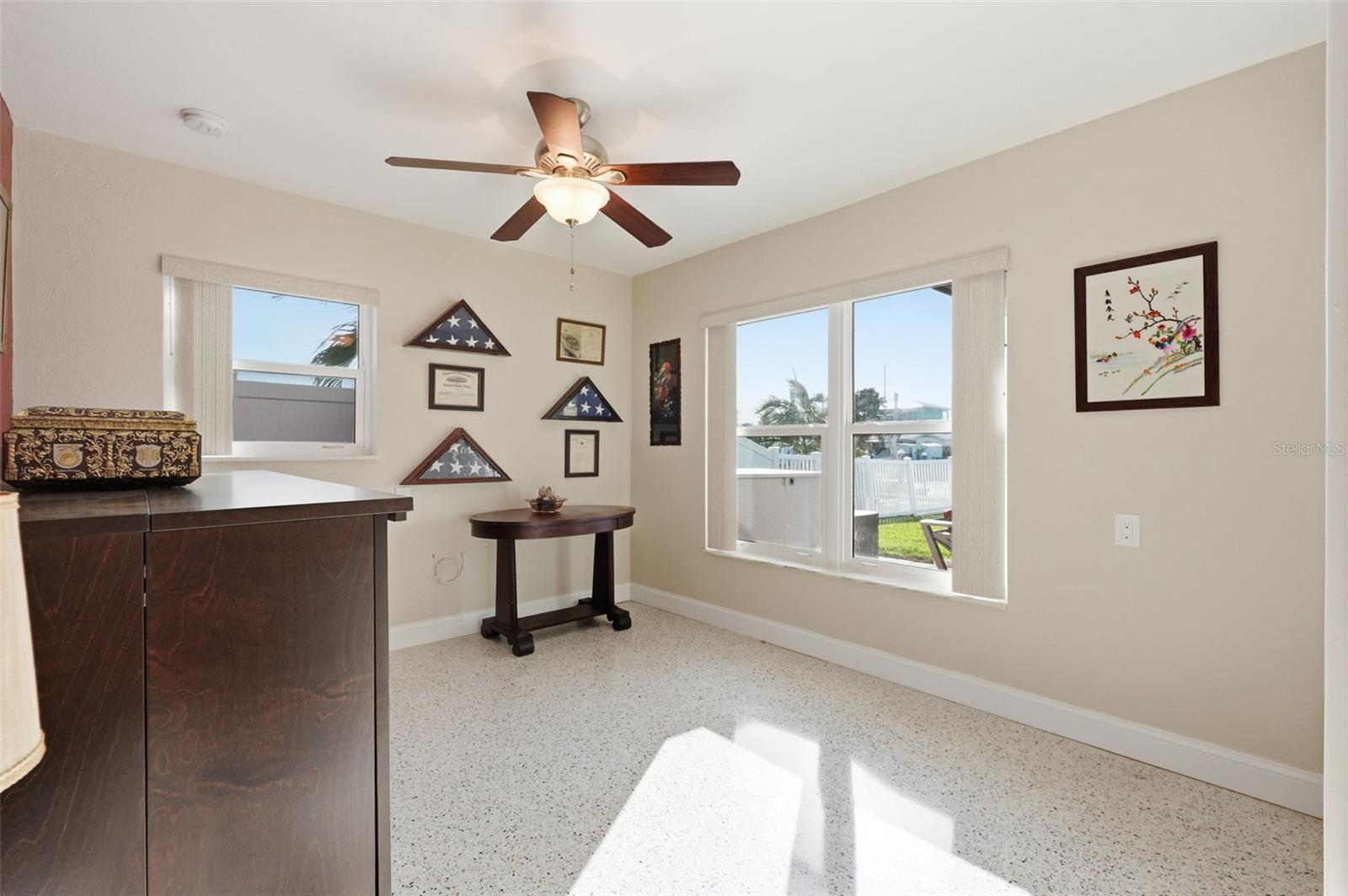 CRYSTAL ISLAND - Residential