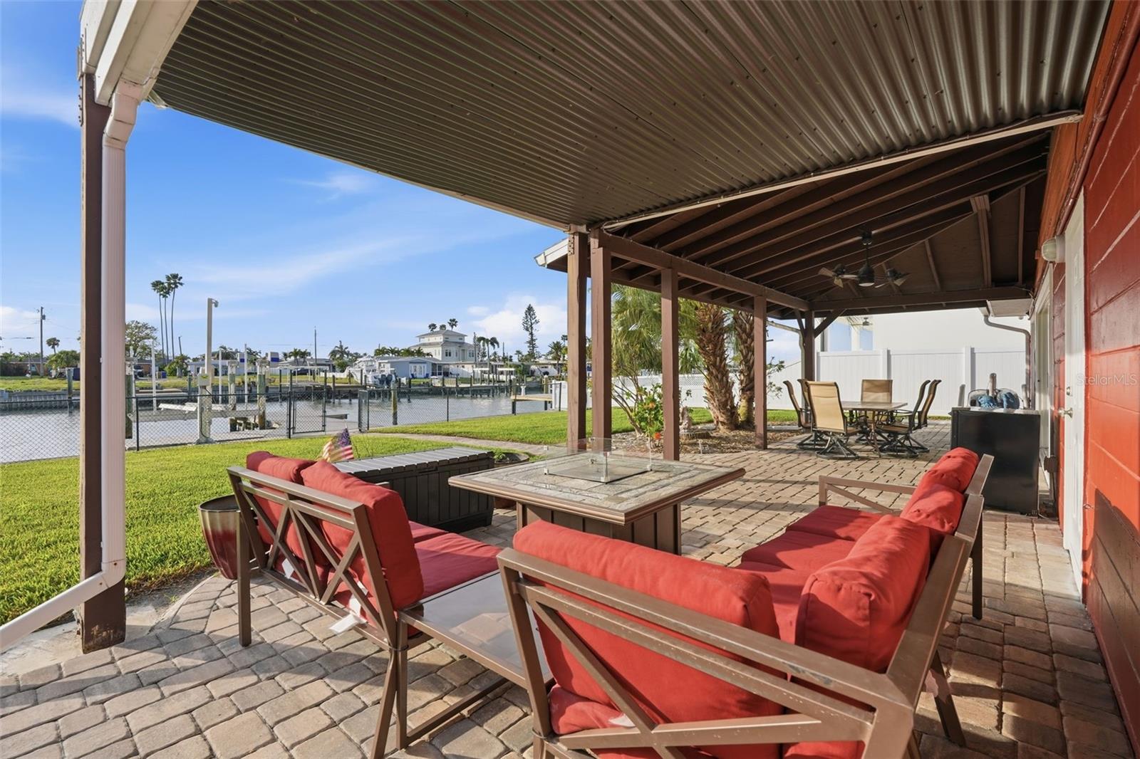 CRYSTAL ISLAND - Residential