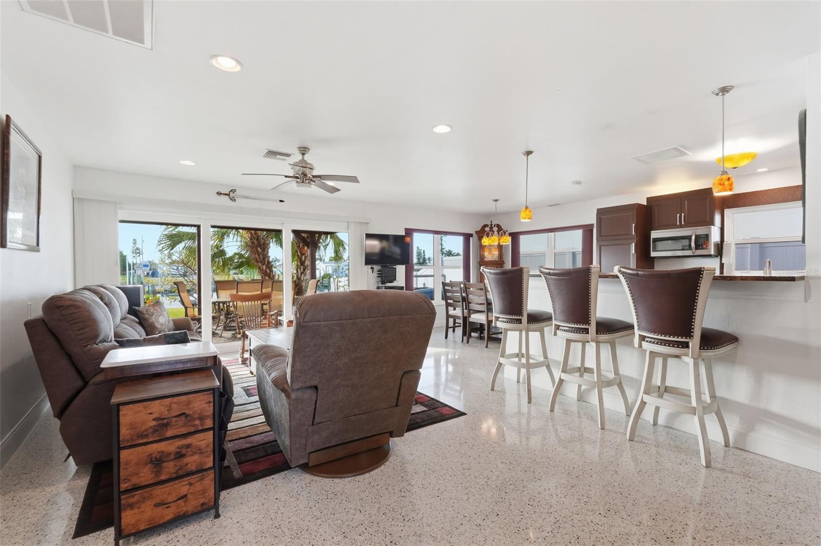 CRYSTAL ISLAND - Residential