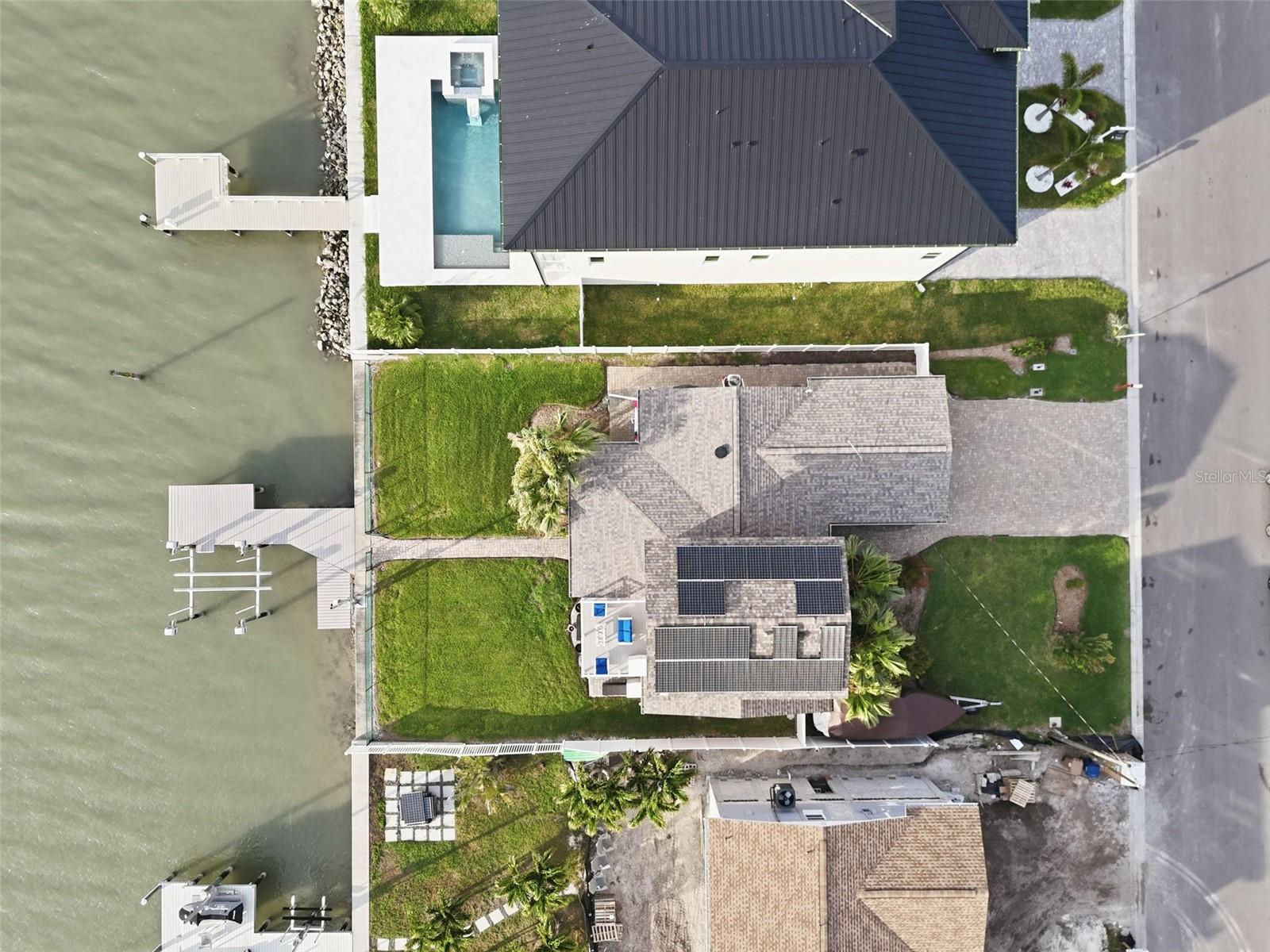 CRYSTAL ISLAND - Residential